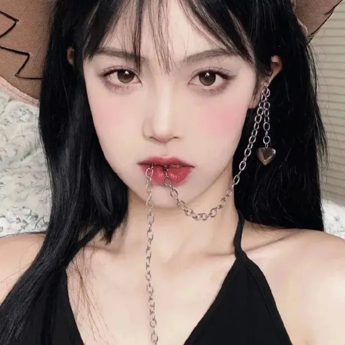女魔头